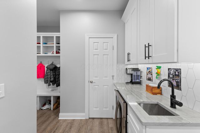 6113 El Camino Drive, Plain City, OH 43064