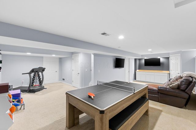 6113 El Camino Drive, Plain City, OH 43064