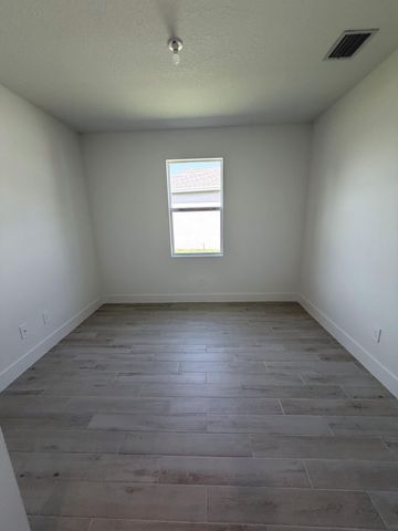 6650 SE Park Trace Drive, Stuart, FL 34997