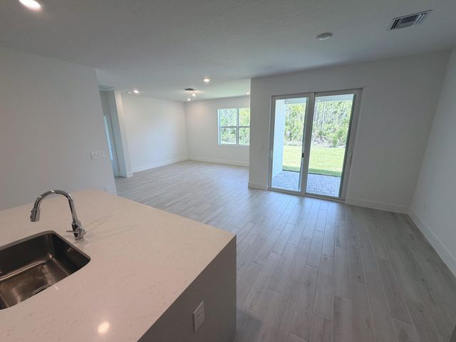 6650 SE Park Trace Drive, Stuart, FL 34997
