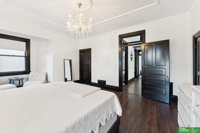 3017 Pacific Street, Omaha, NE 68105