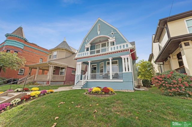 3017 Pacific Street, Omaha, NE 68105