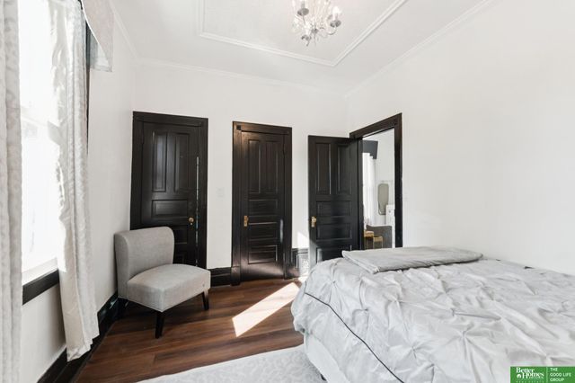 3017 Pacific Street, Omaha, NE 68105