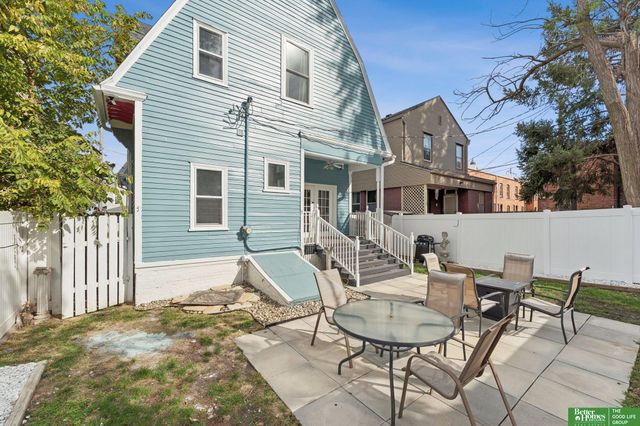 3017 Pacific Street, Omaha, NE 68105