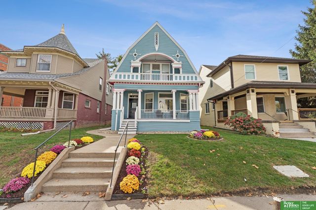 3017 Pacific Street, Omaha, NE 68105