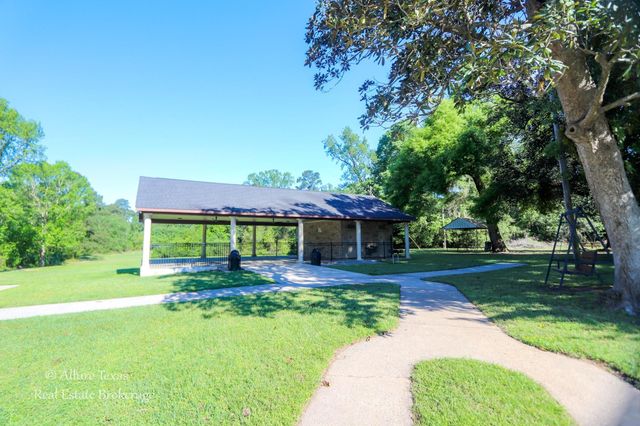 2208 Appian Way, New Caney, TX 77357