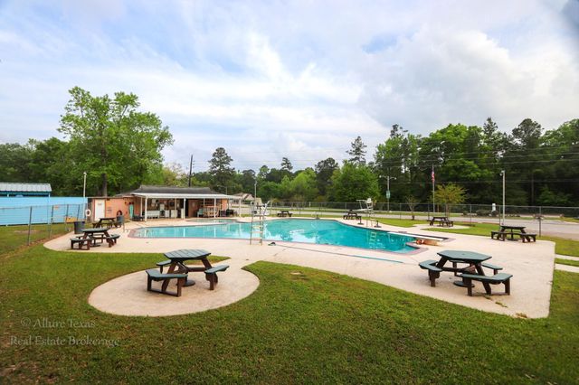 2208 Appian Way, New Caney, TX 77357