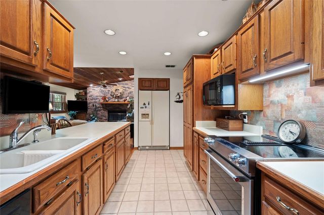 35935 LANA DRIVE, Dade City, FL 33523