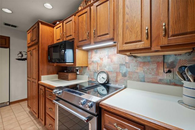 35935 LANA DRIVE, Dade City, FL 33523