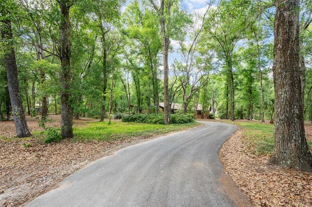 35935 LANA DRIVE, Dade City, FL 33523