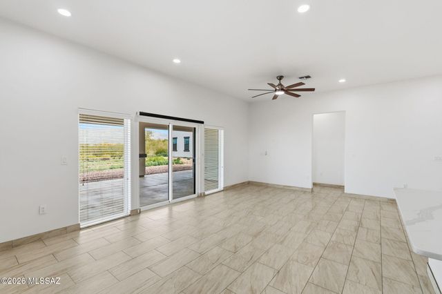 13691 E Pocketknife Drive, Vail, AZ 85641