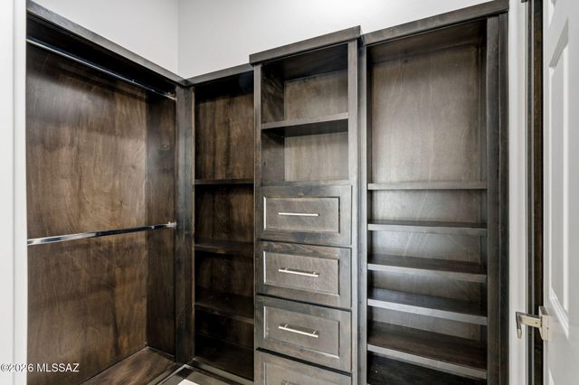 13691 E Pocketknife Drive, Vail, AZ 85641