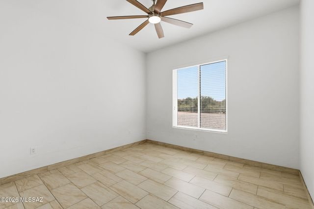 13691 E Pocketknife Drive, Vail, AZ 85641