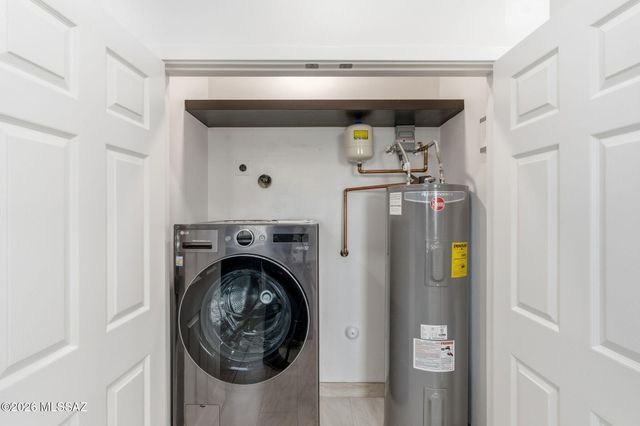 13691 E Pocketknife Drive, Vail, AZ 85641