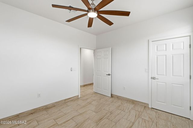 13691 E Pocketknife Drive, Vail, AZ 85641