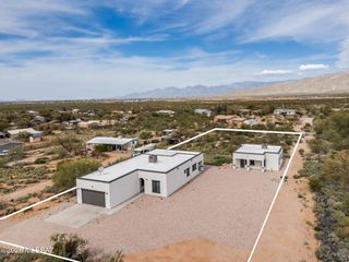 13691 E Pocketknife Drive, Vail, AZ 85641