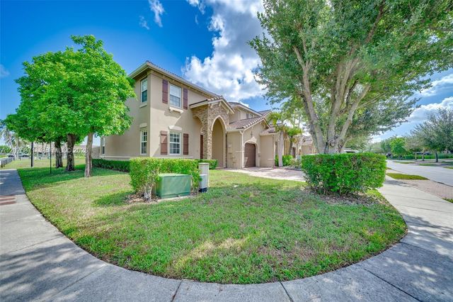15335 SW 9th Way 15335, Miami, FL 33194