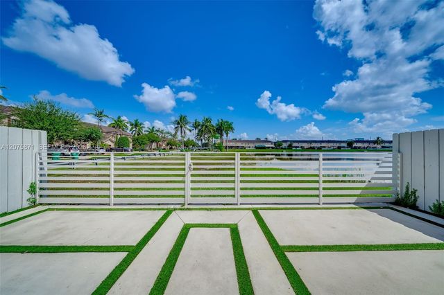 15335 SW 9th Way 15335, Miami, FL 33194