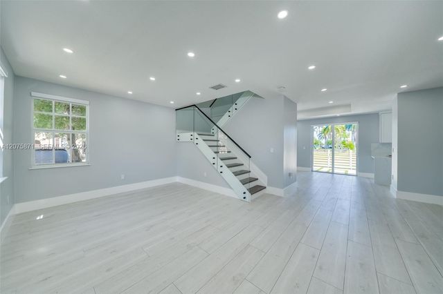 15335 SW 9th Way 15335, Miami, FL 33194