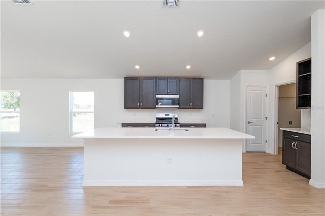 446 BRADY STREET, Frostproof, FL 33843