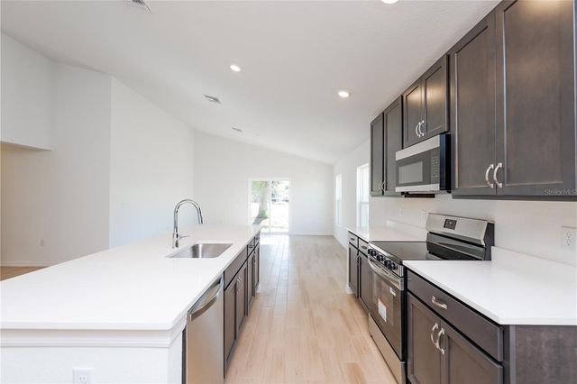 446 BRADY STREET, Frostproof, FL 33843