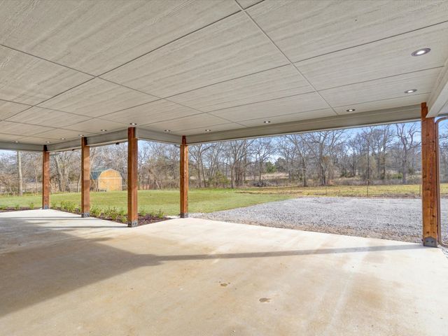 510 W Bells Boulevard, Bells, TX 75414