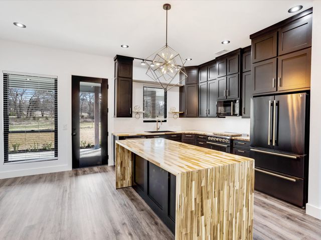 510 W Bells Boulevard, Bells, TX 75414