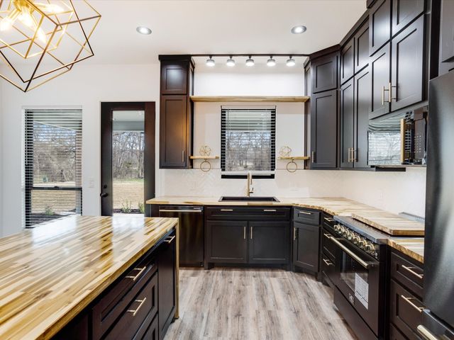 510 W Bells Boulevard, Bells, TX 75414