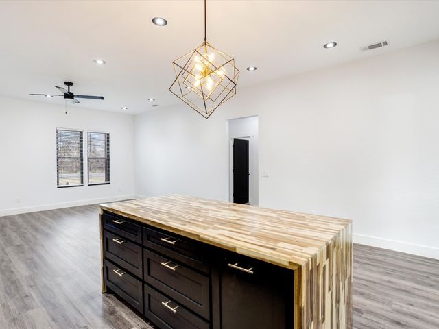 510 W Bells Boulevard, Bells, TX 75414