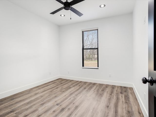 510 W Bells Boulevard, Bells, TX 75414