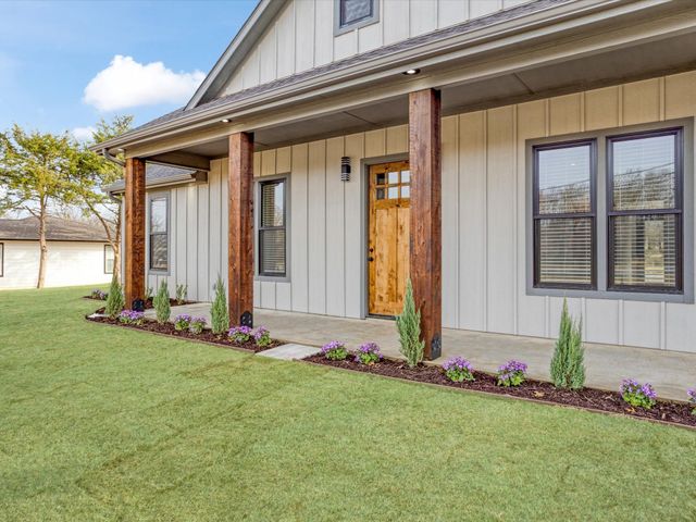 510 W Bells Boulevard, Bells, TX 75414