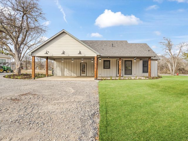 510 W Bells Boulevard, Bells, TX 75414