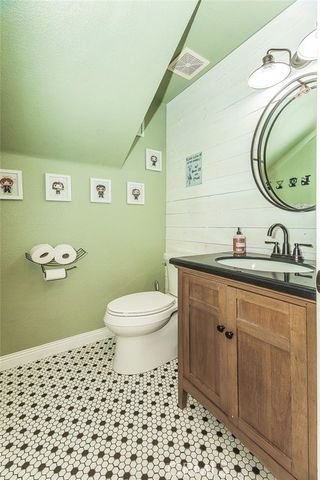 671 Cambria Lane, Lemoore, CA 93245