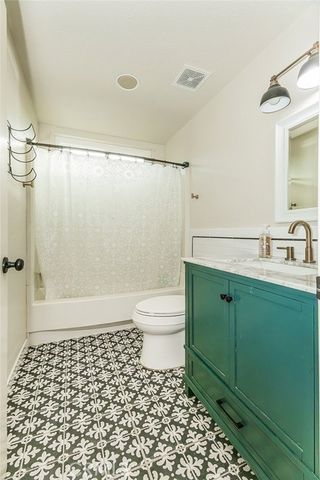 671 Cambria Lane, Lemoore, CA 93245