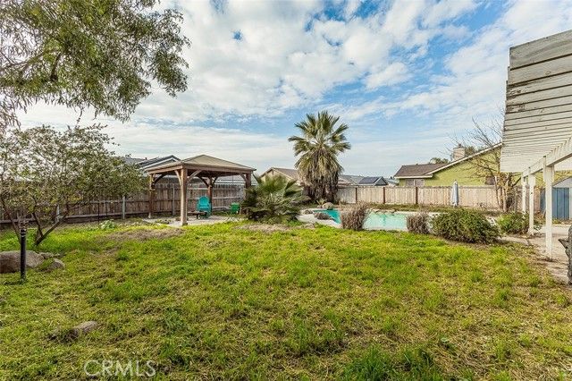671 Cambria Lane, Lemoore, CA 93245