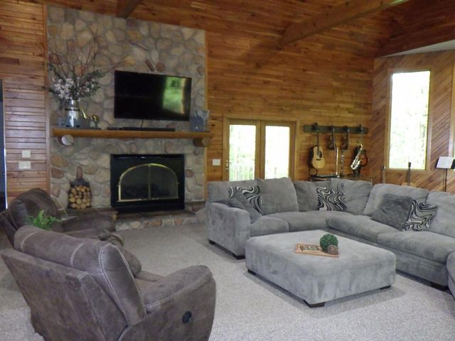 E7696 HORN ROAD, Marion, WI 54950