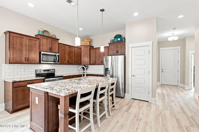 9145 Village Lake Drive SW, Calabash, NC 28467