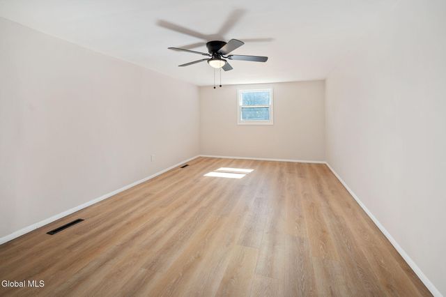 29 Massachusetts Avenue, East Greenbush, NY 12144