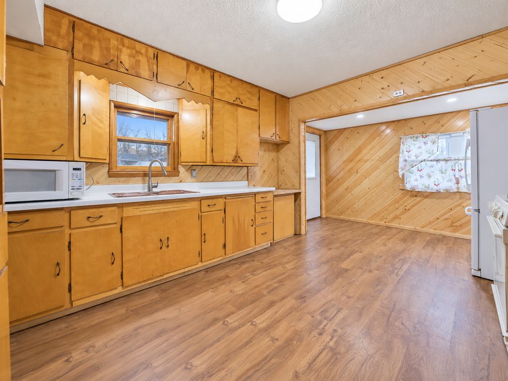 503 6th Street SE, Staples, MN 56479 — photo 2