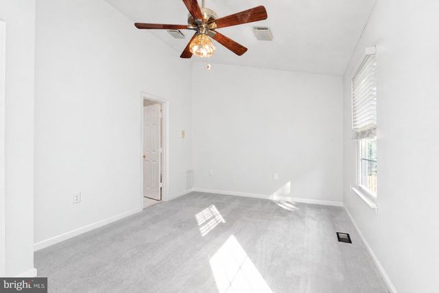 439-SE NIKKI TER SE, Leesburg, VA 20175