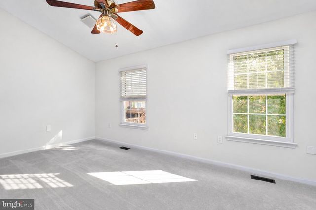 439-SE NIKKI TER SE, Leesburg, VA 20175