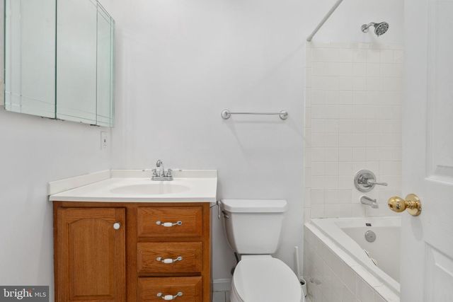 439-SE NIKKI TER SE, Leesburg, VA 20175