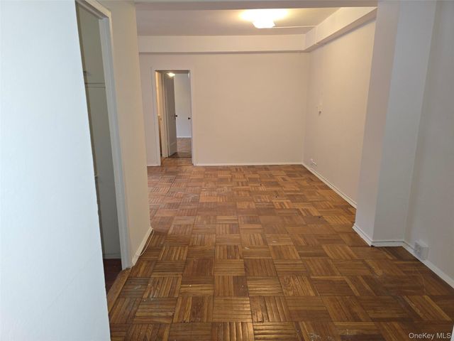 1530 Metropolitan Avenue 1E, Bronx, NY 10462