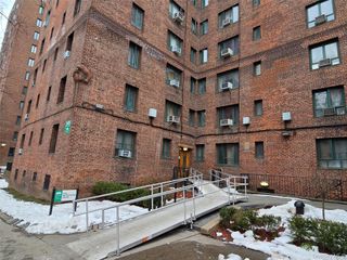 1530 Metropolitan Avenue 1E, Bronx, NY 10462