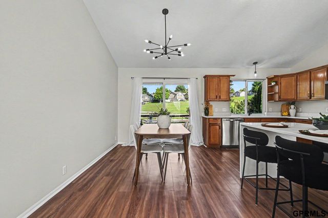 14816 Nebraska Avenue, Omaha, NE 68116