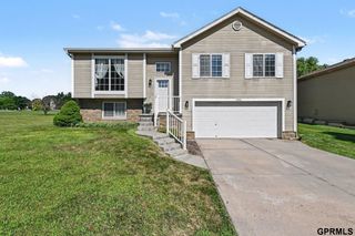 14816 Nebraska Avenue, Omaha, NE 68116