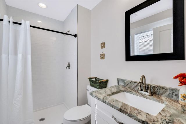 340 6TH STREET E, Bradenton, FL 34208
