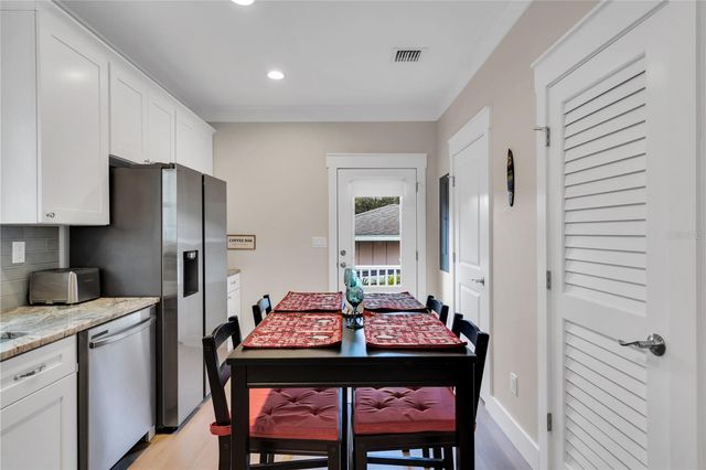 340 6TH STREET E, Bradenton, FL 34208