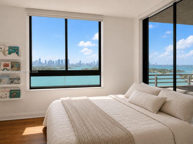 1330 W Ave 2601 2601, Miami Beach, FL 33139