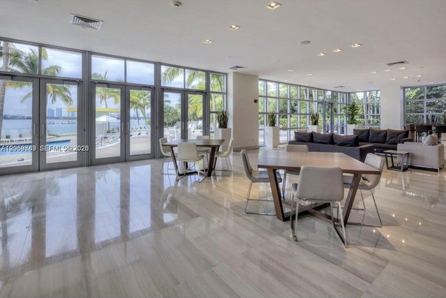 1330 W Ave 2601 2601, Miami Beach, FL 33139